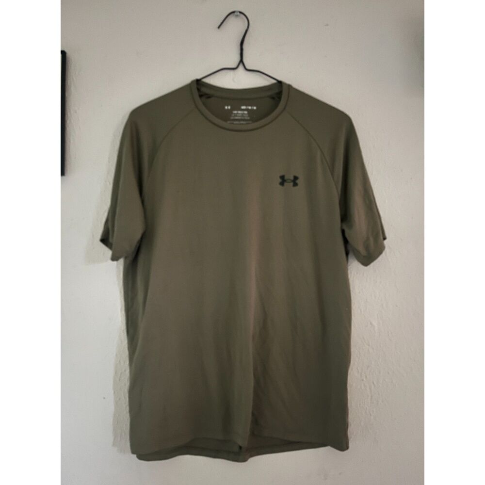 Green t shirt